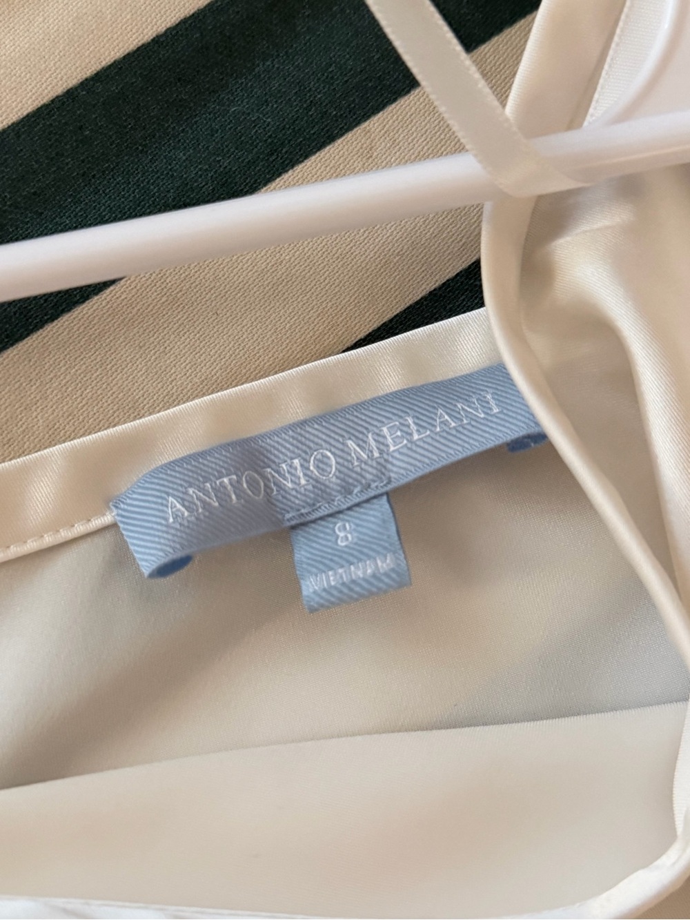 ANTONIO MELANI Ivory Satin Set with Feather Cuffs - Picture 10 of 15